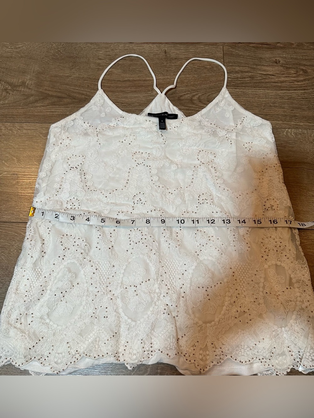 White House Black Market Ecru Lace Beaded Cami – Size Small - Picture 7 of 11